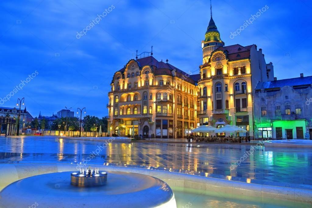 The Best Central View Apartment Орадя Екстер'єр фото